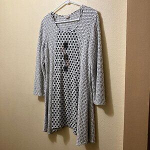 Tianello By Steve Barraza Womens Black/White Abstract Sharkbite Hem Tunic Medium